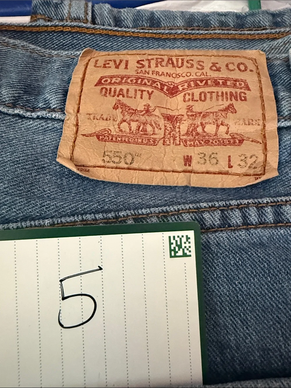 Levi's Men's Medium Blue Straight Jeans